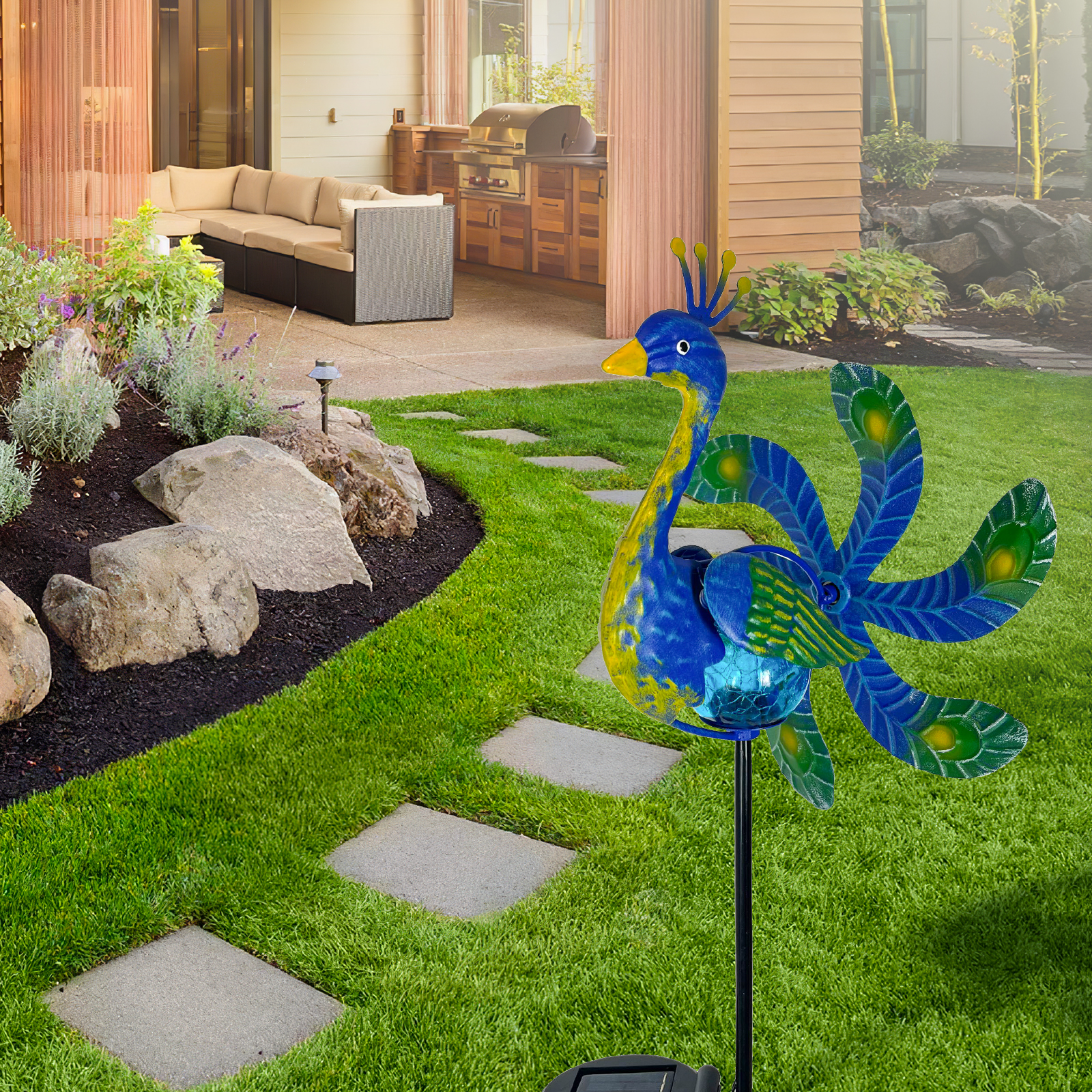Solar Wind Spinner Peacock Out - огляд і ціна Outdoor Lighting Effects