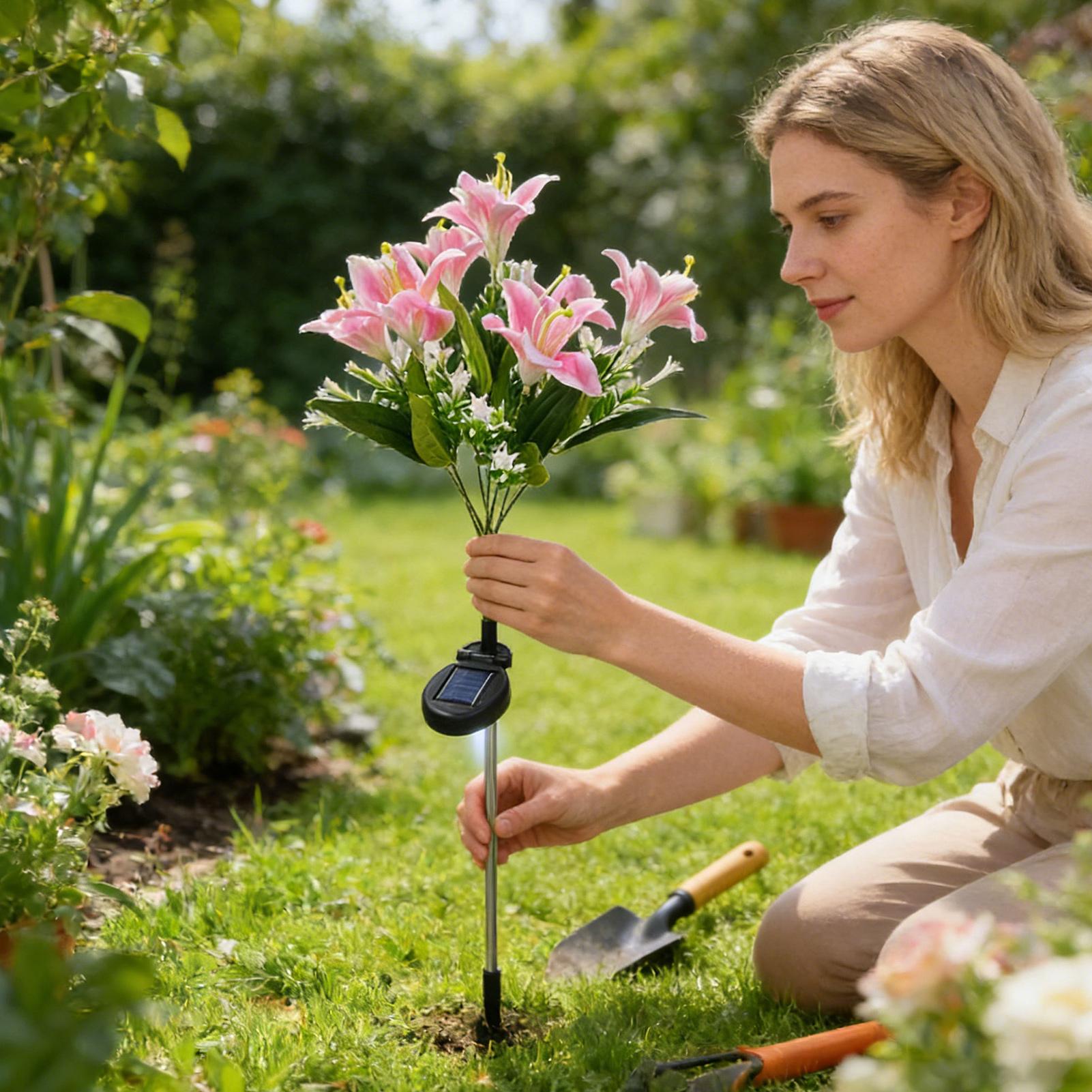 Solar Flowers Outdoor Waterpro - огляд і ціна Outdoor Lighting Yard Stakes